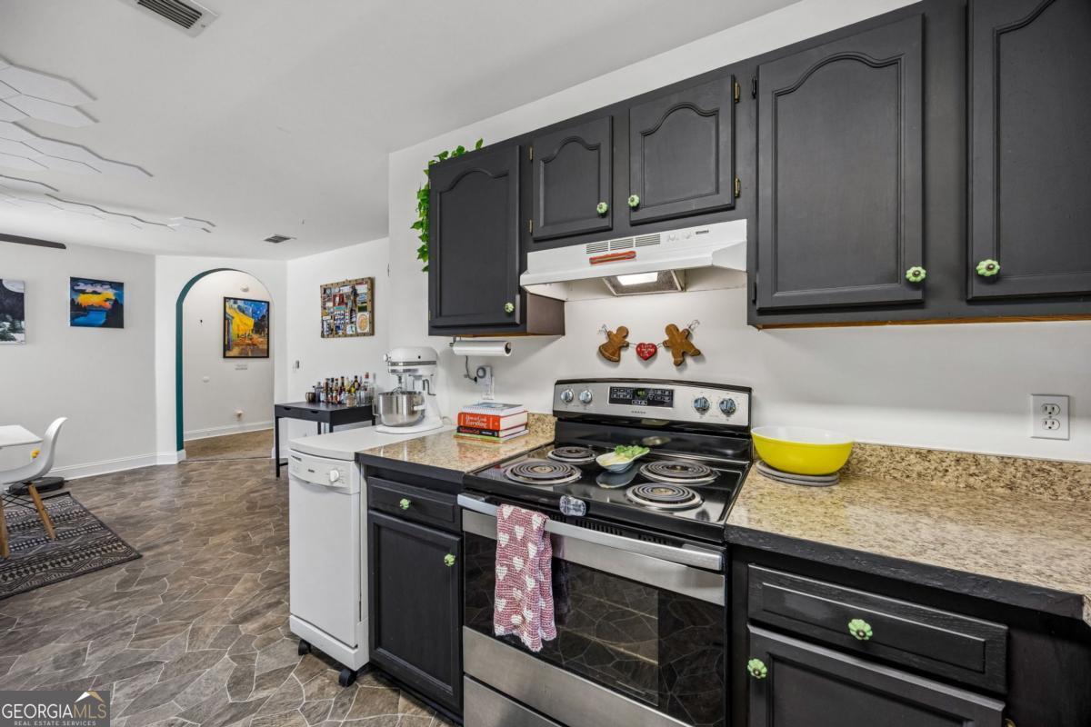 145 Retreat Place Woodbine GA 31569