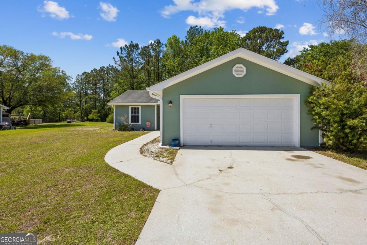 145 Retreat Place Woodbine GA 31569