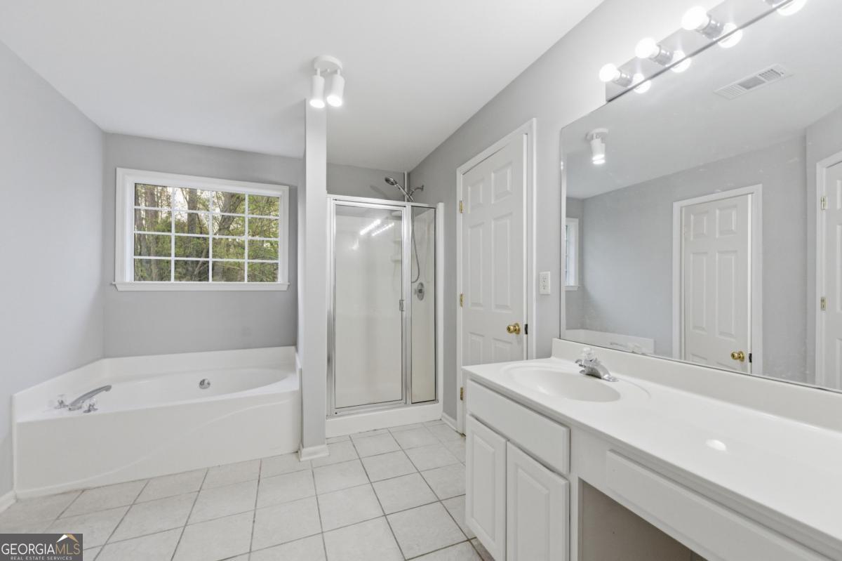 813 Cork Oak Lane Lawrenceville GA 30045