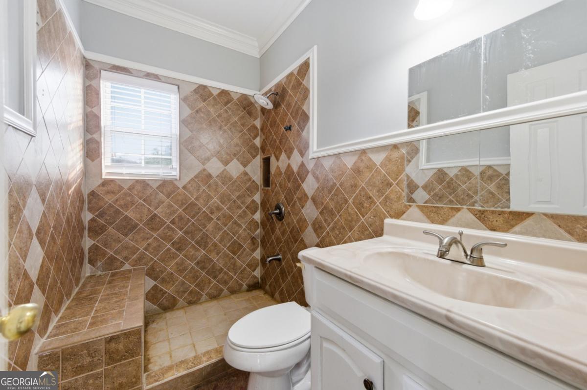 813 Cork Oak Lane Lawrenceville GA 30045