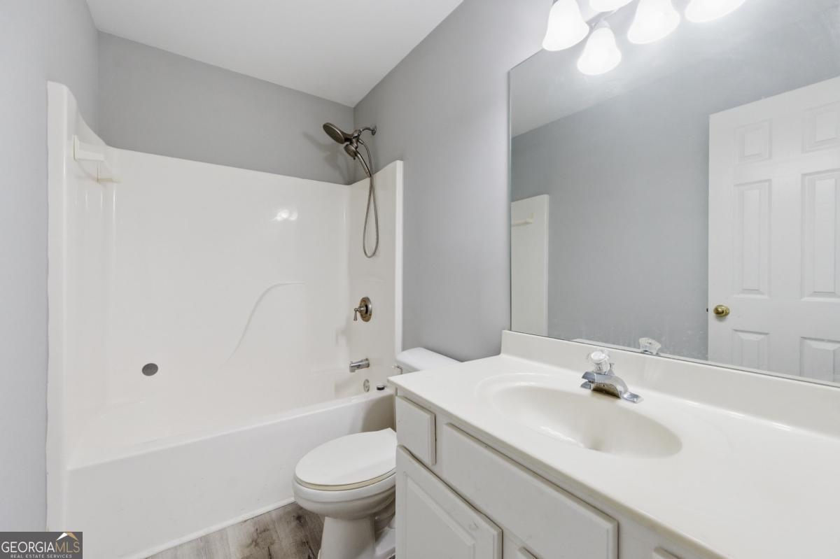 813 Cork Oak Lane Lawrenceville GA 30045
