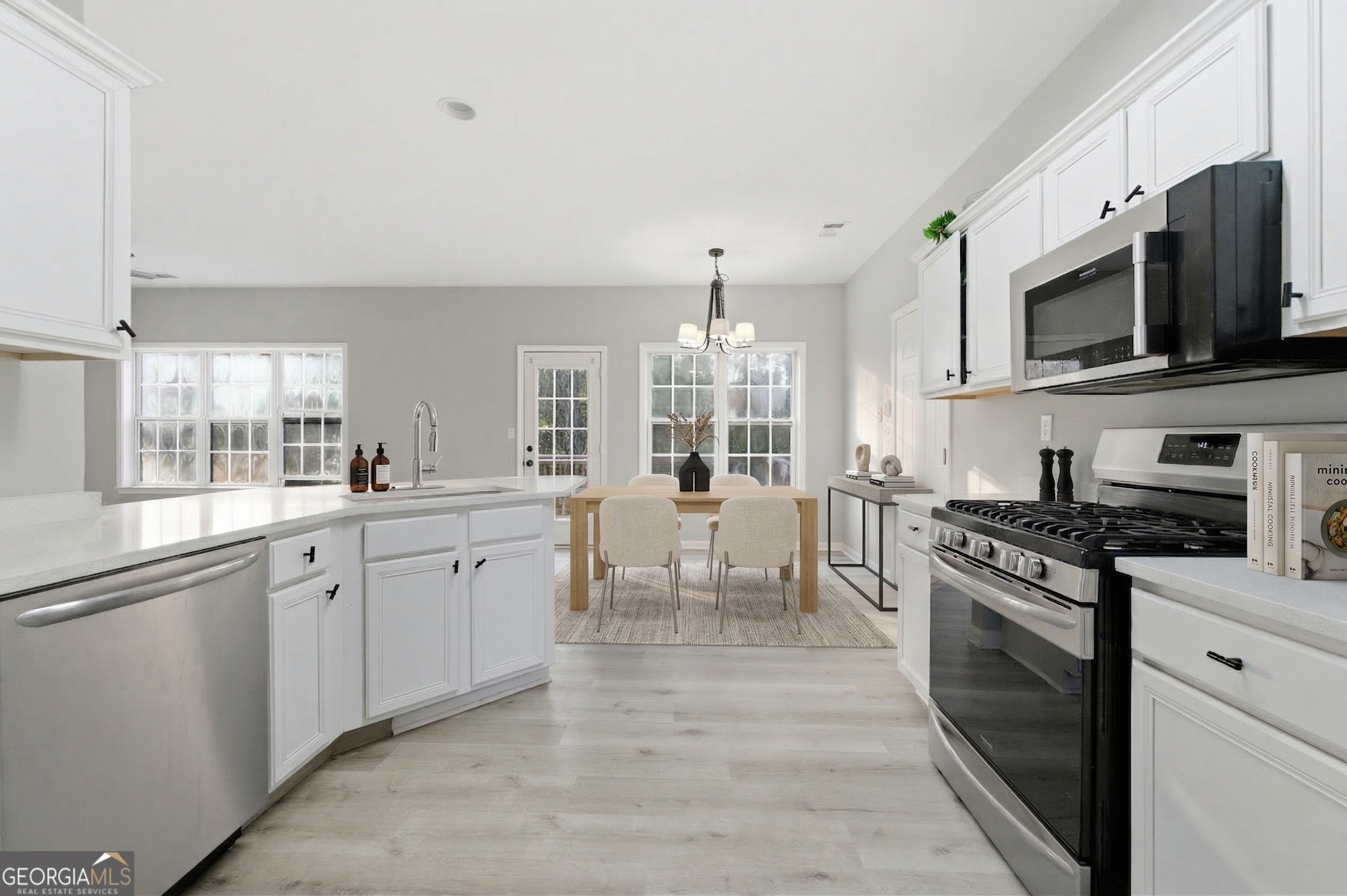 813 Cork Oak Lane Lawrenceville GA 30045