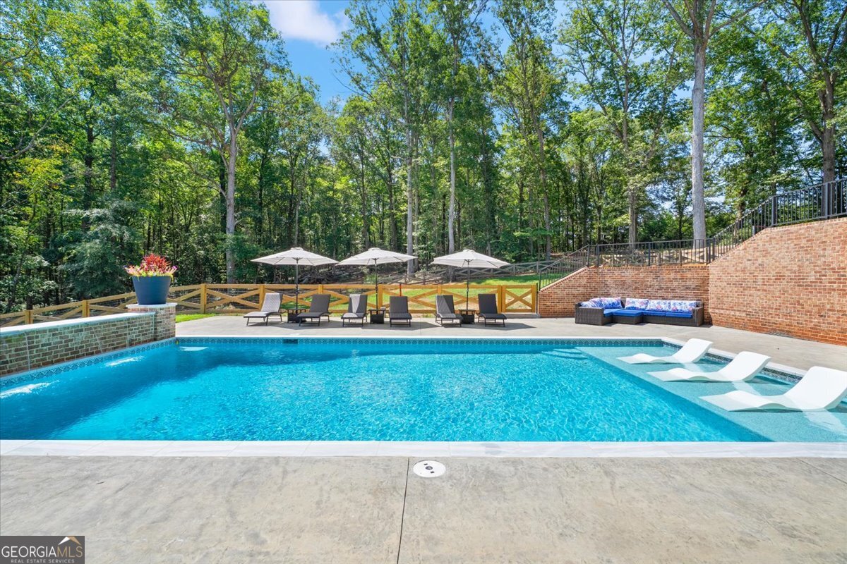 1380 Cronic Town Road Auburn GA 30011