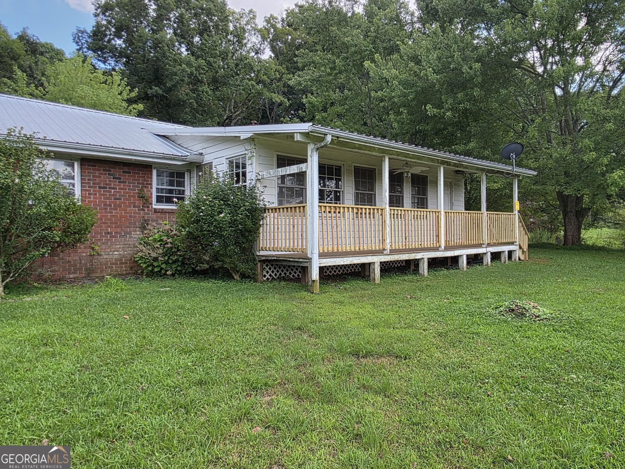 451 Tom Hunt Road Cleveland GA 30528