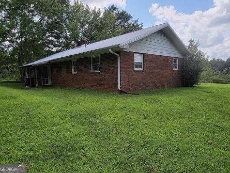 451 Tom Hunt Road Cleveland GA 30528