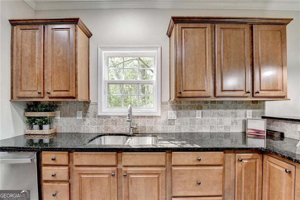 678 Retreat Drive Dacula GA 30019