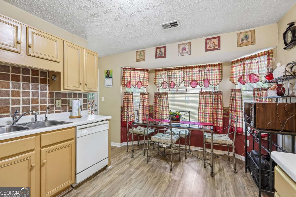 1068 Shadow Lake Drive Lithonia GA 30058