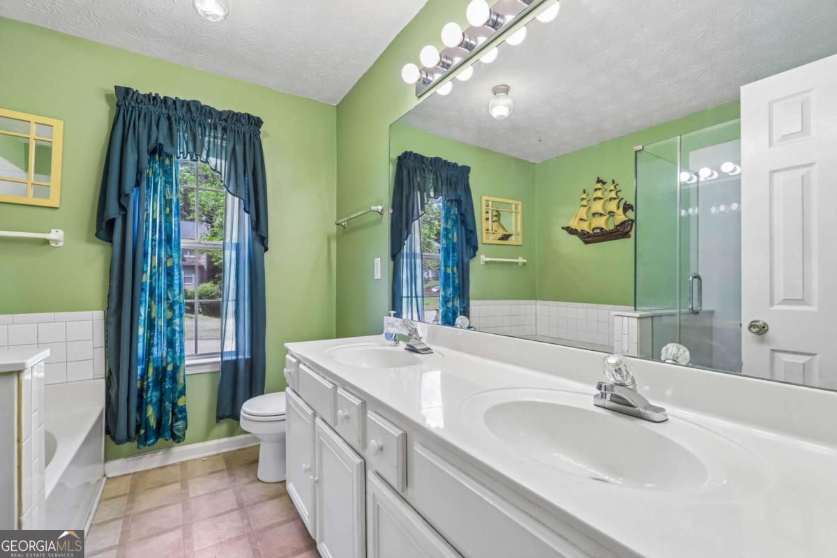 1068 Shadow Lake Drive Lithonia GA 30058