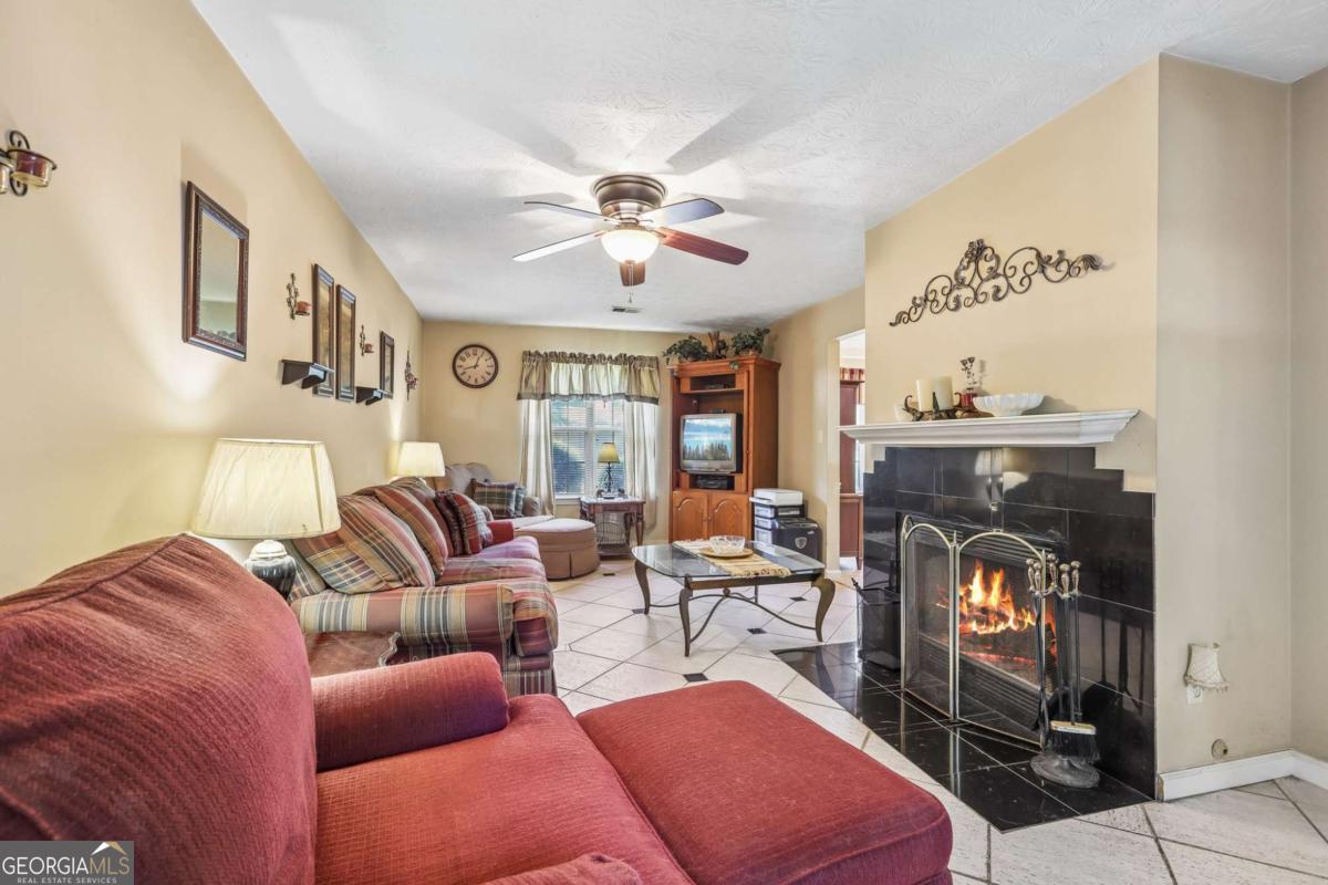 1068 Shadow Lake Drive Lithonia GA 30058
