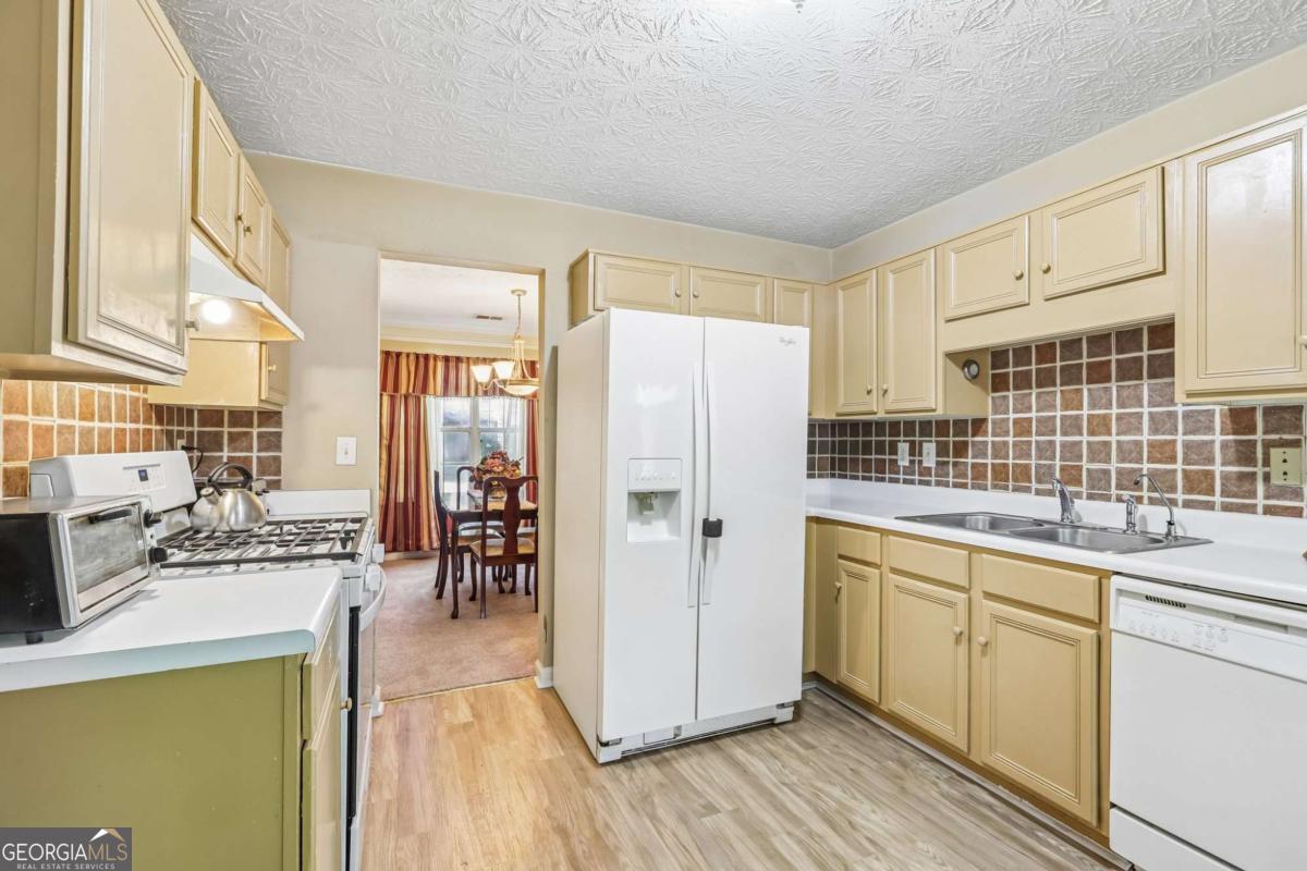 1068 Shadow Lake Drive Lithonia GA 30058