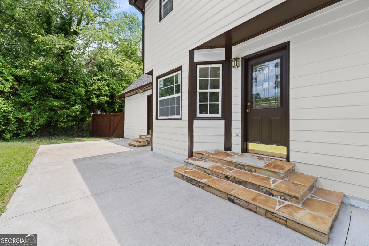 1020 Forest Park Lane Suwanee GA 30024
