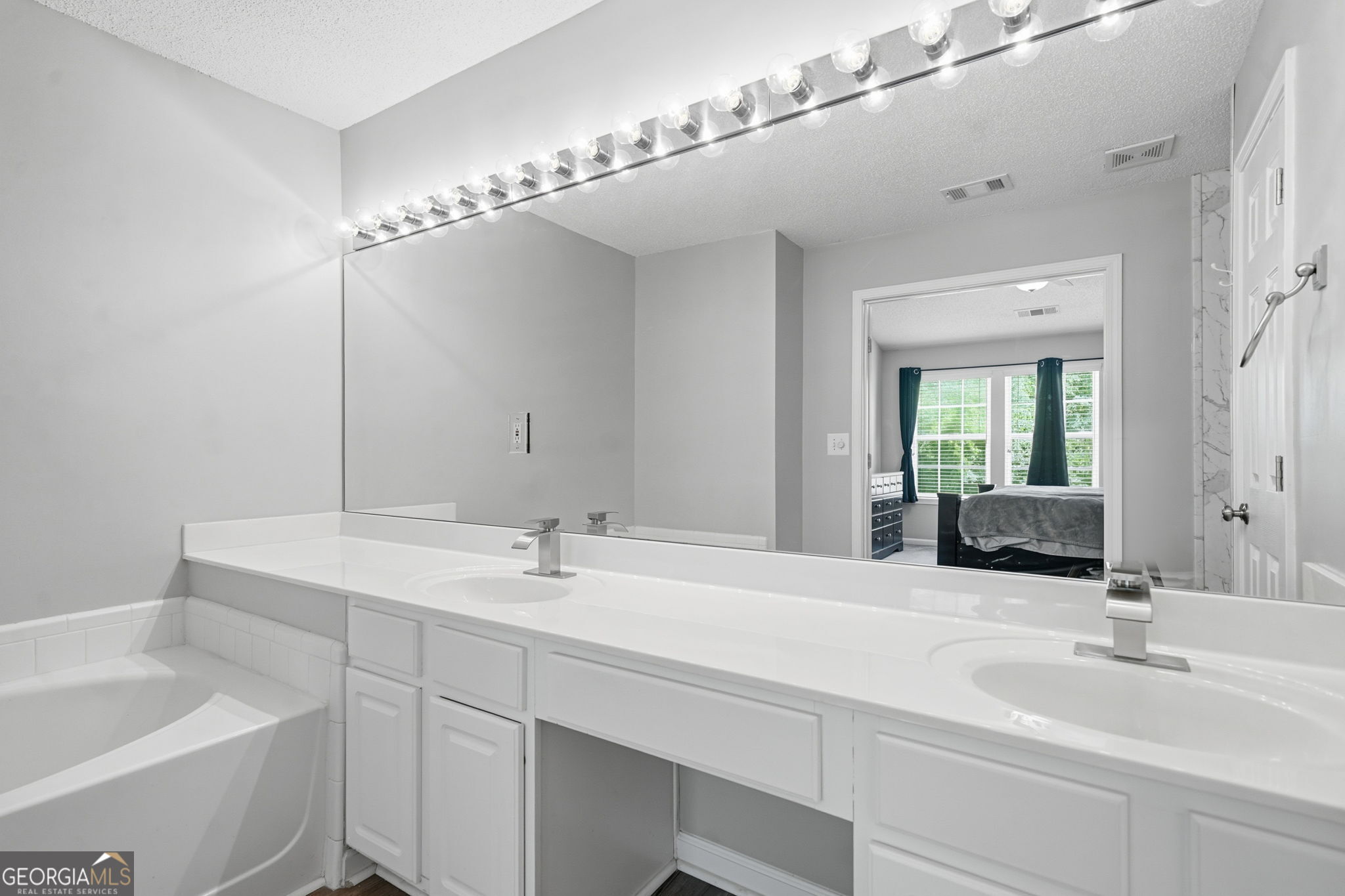 3810 Timbercreek Circle Roswell GA 30076