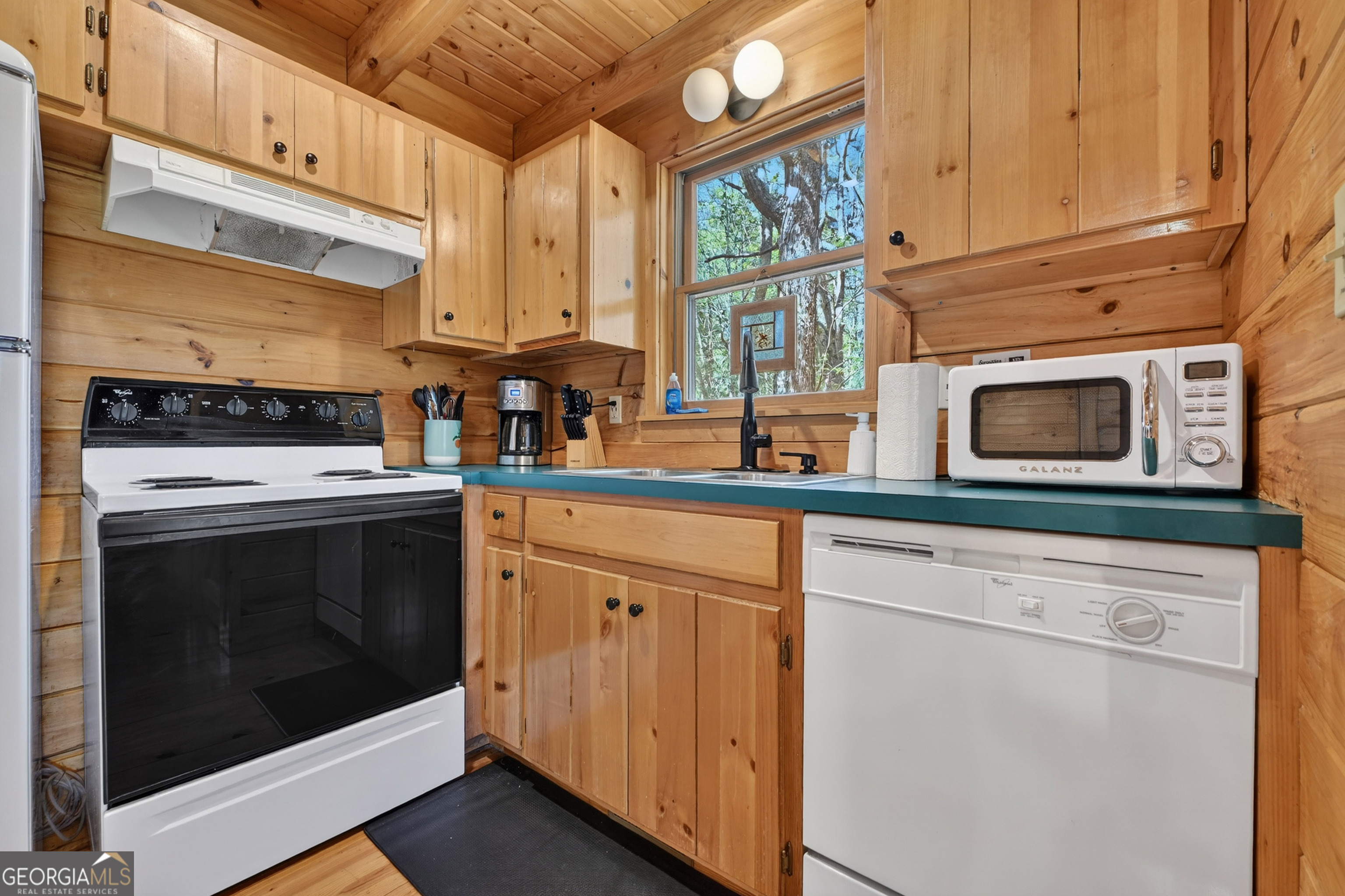 305 Kim Bolton Drive Morganton GA 30560