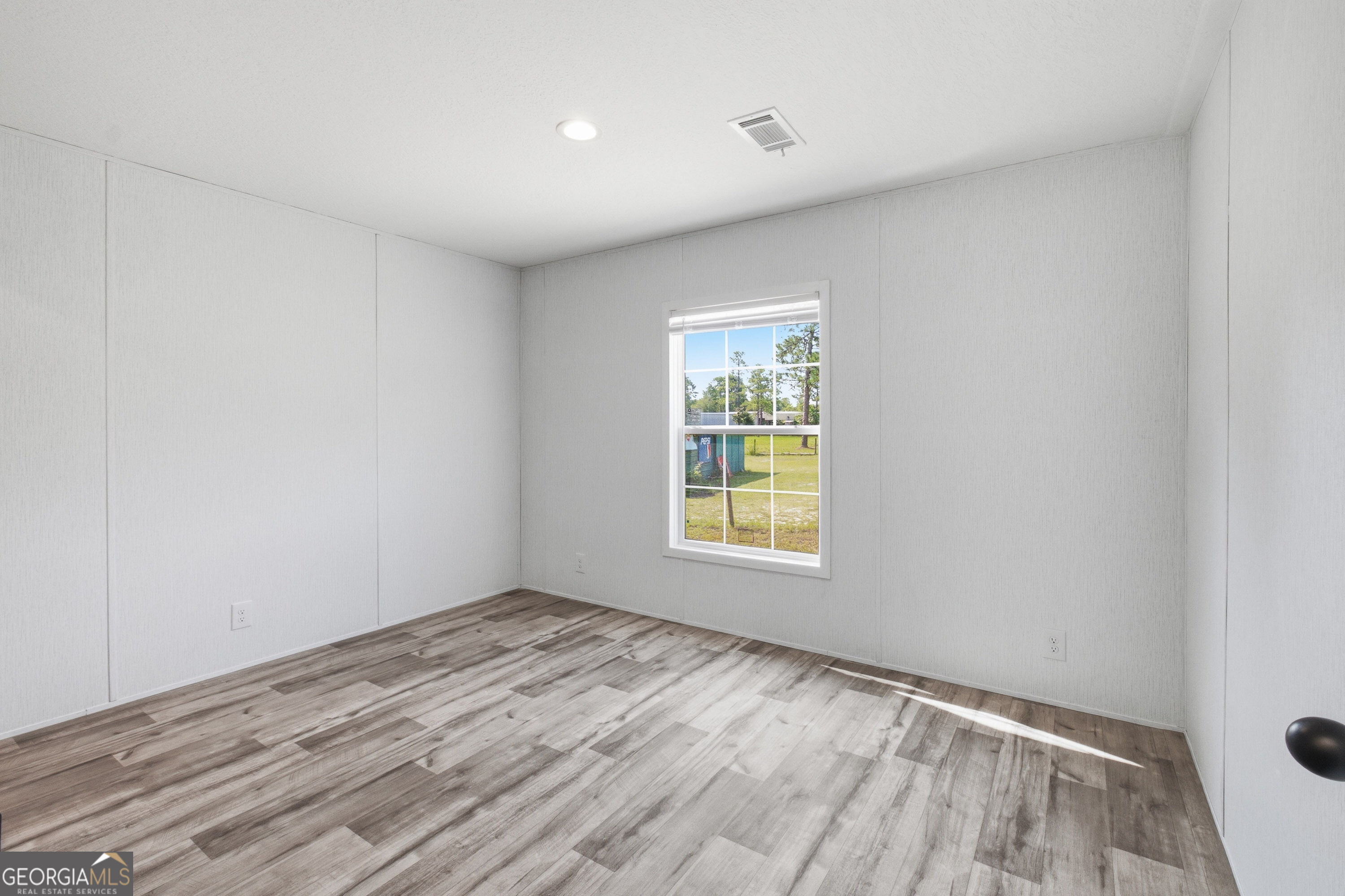 1137 5th Avenue Twin City GA 30471