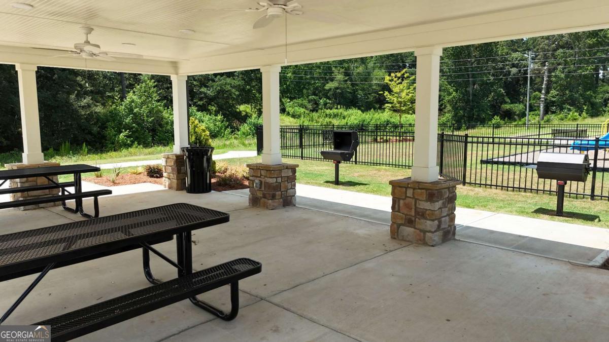 23 Ellenore Drive Bethlehem GA 30620