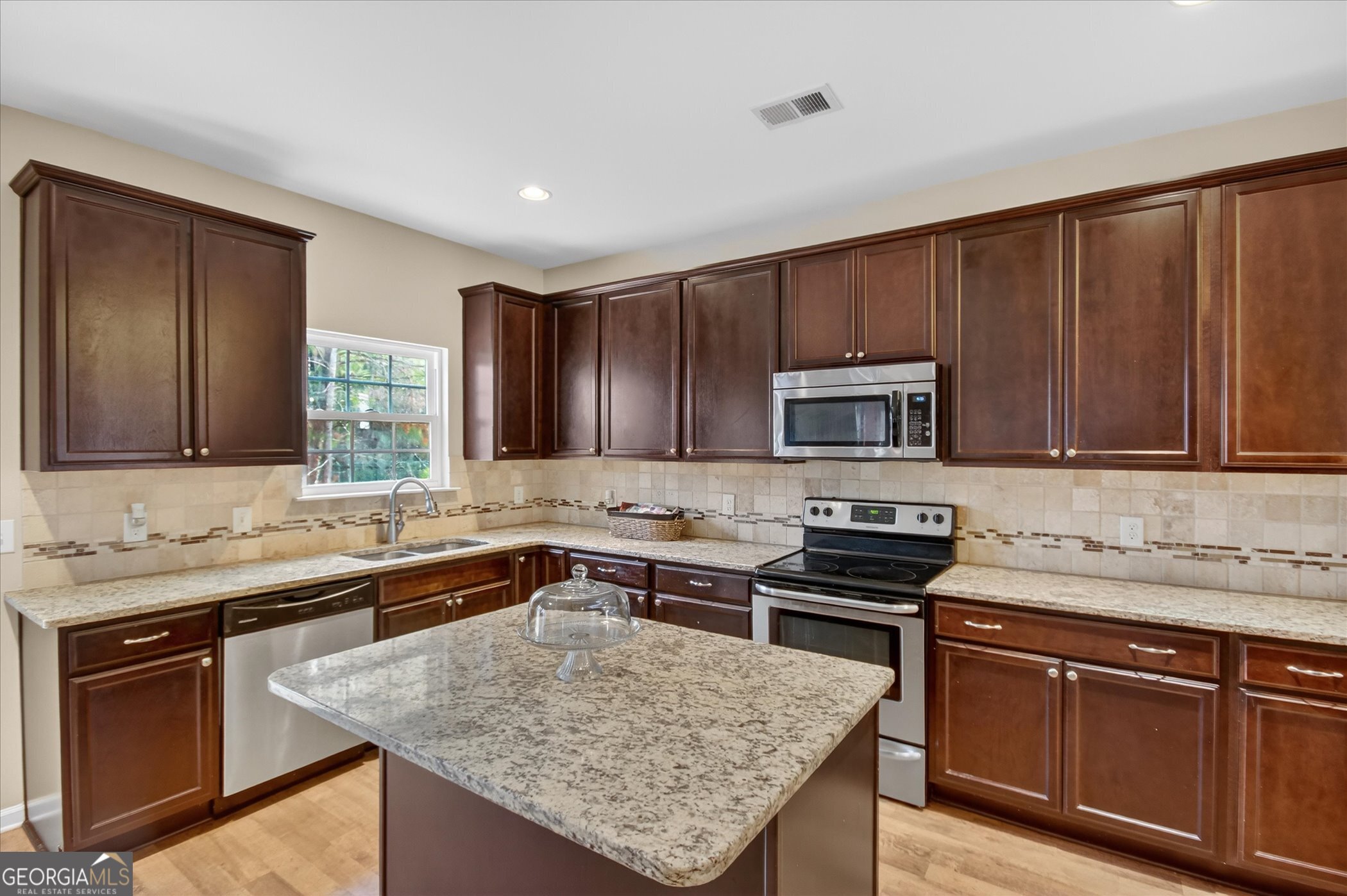 140 Mosswood Drive Savannah GA 31405