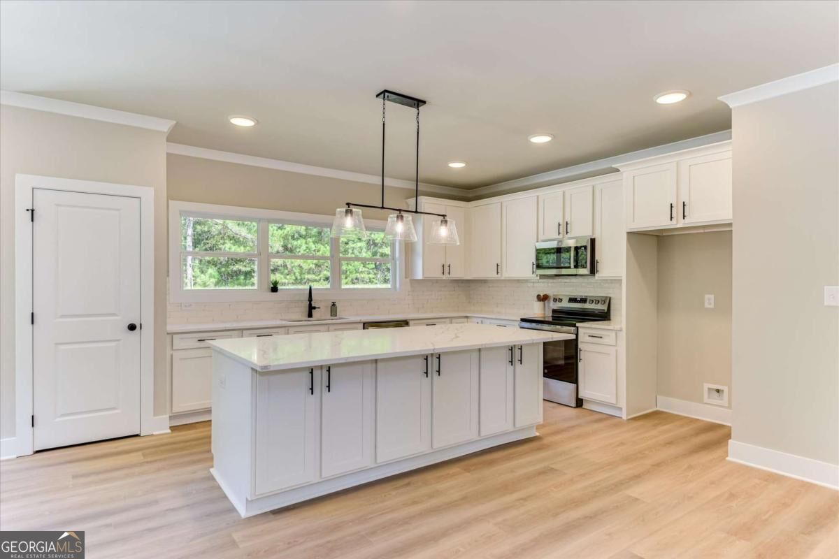 1192 Sunset Cove Tignall GA 30668