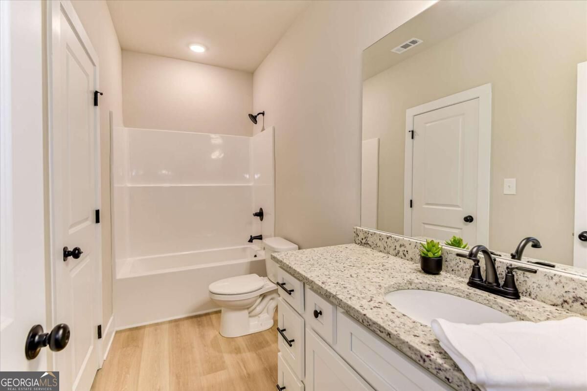1192 Sunset Cove Tignall GA 30668