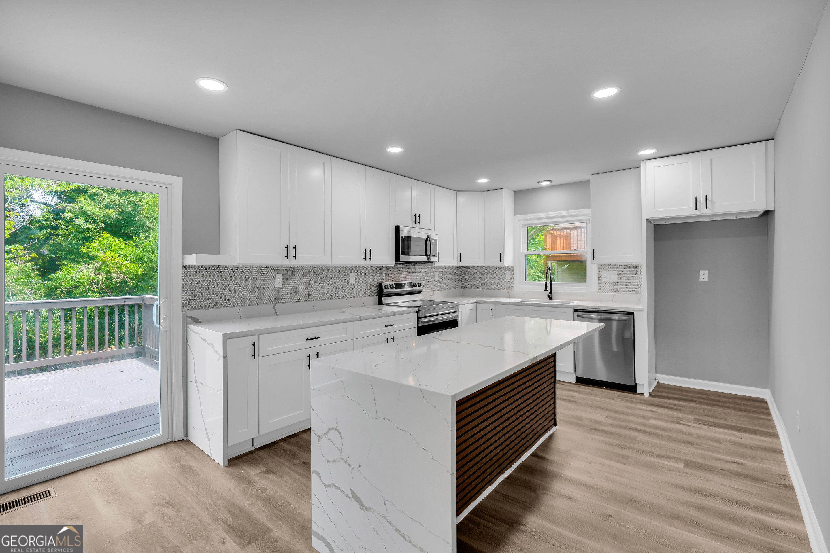 4104 Emerald Lake Drive Decatur GA 30035