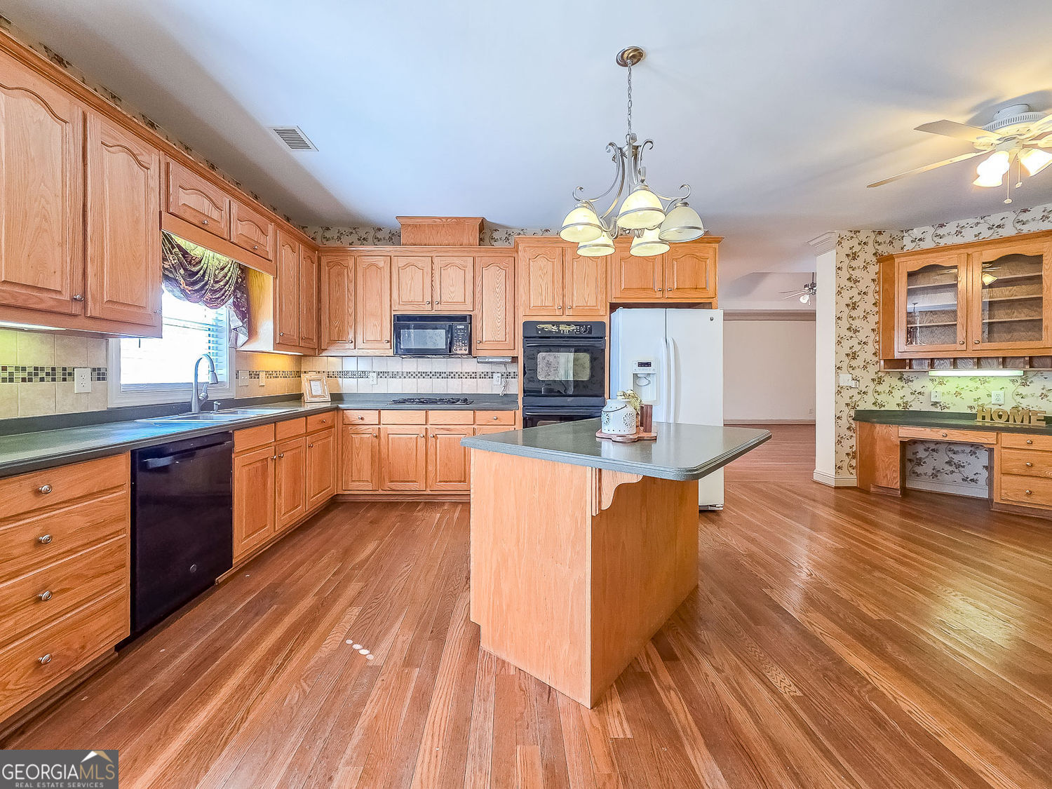 1236 Oakwood Place Loganville GA 30052