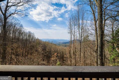 170 Walnut Ridge Ellijay GA 30536