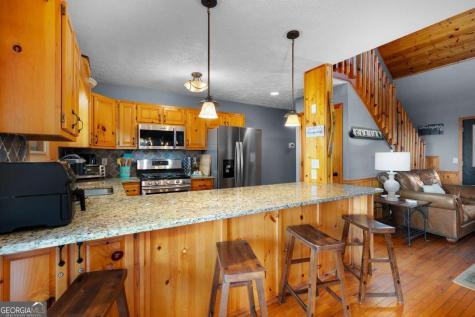 170 Walnut Ridge Ellijay GA 30536