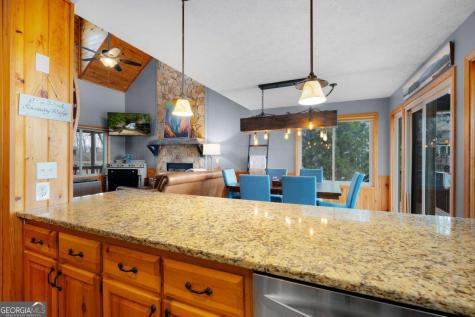 170 Walnut Ridge Ellijay GA 30536