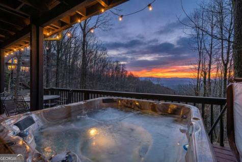 170 Walnut Ridge Ellijay GA 30536