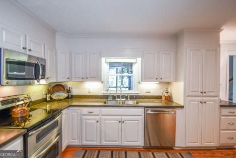 1207 Old River Road Cornelia GA 30531