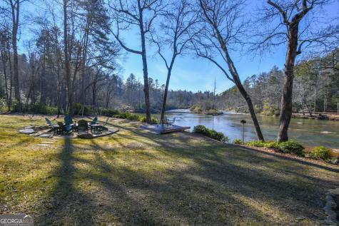 1207 Old River Road Cornelia GA 30531