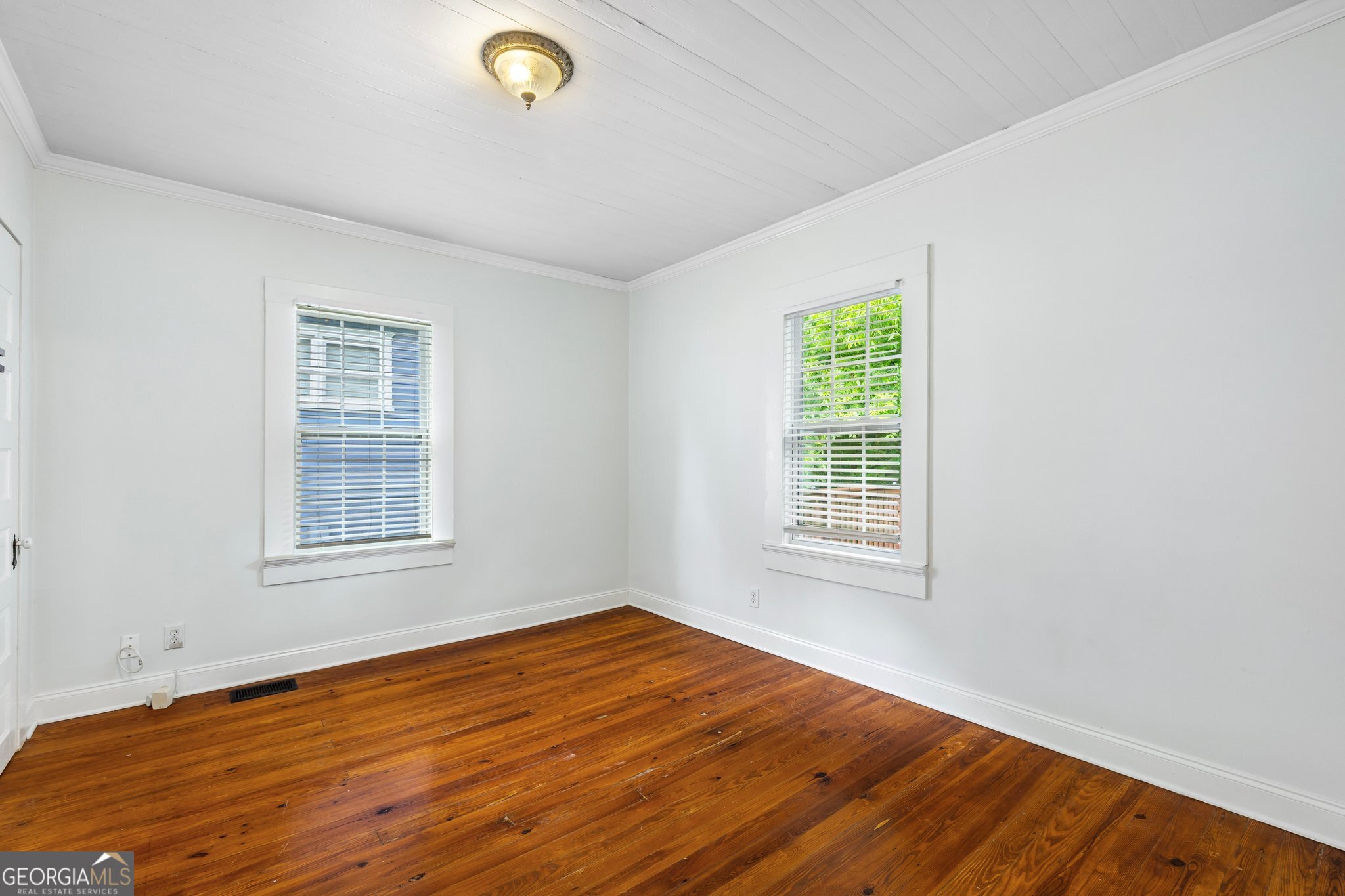 1849 Grove Avenue East Point GA 30344