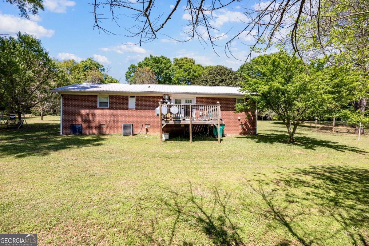 151 Ginn Street Carnesville GA 30521