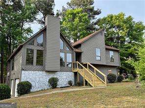2592 Deerfield Circle SW Marietta GA 30064
