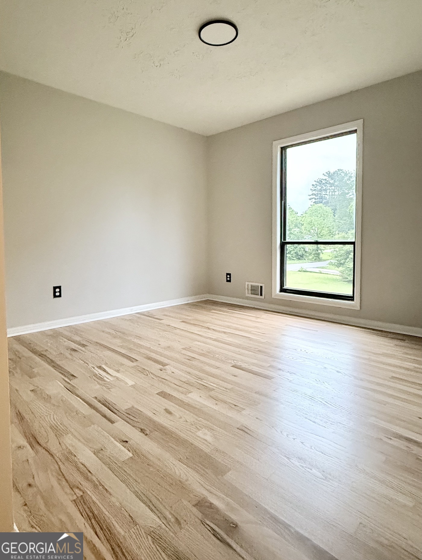 2592 Deerfield Circle SW Marietta GA 30064