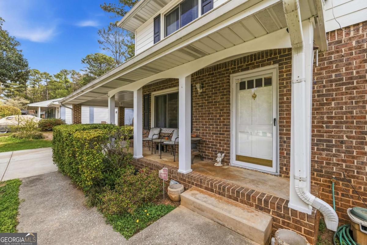 1373 Sanden Ferry Drive Decatur GA 30033