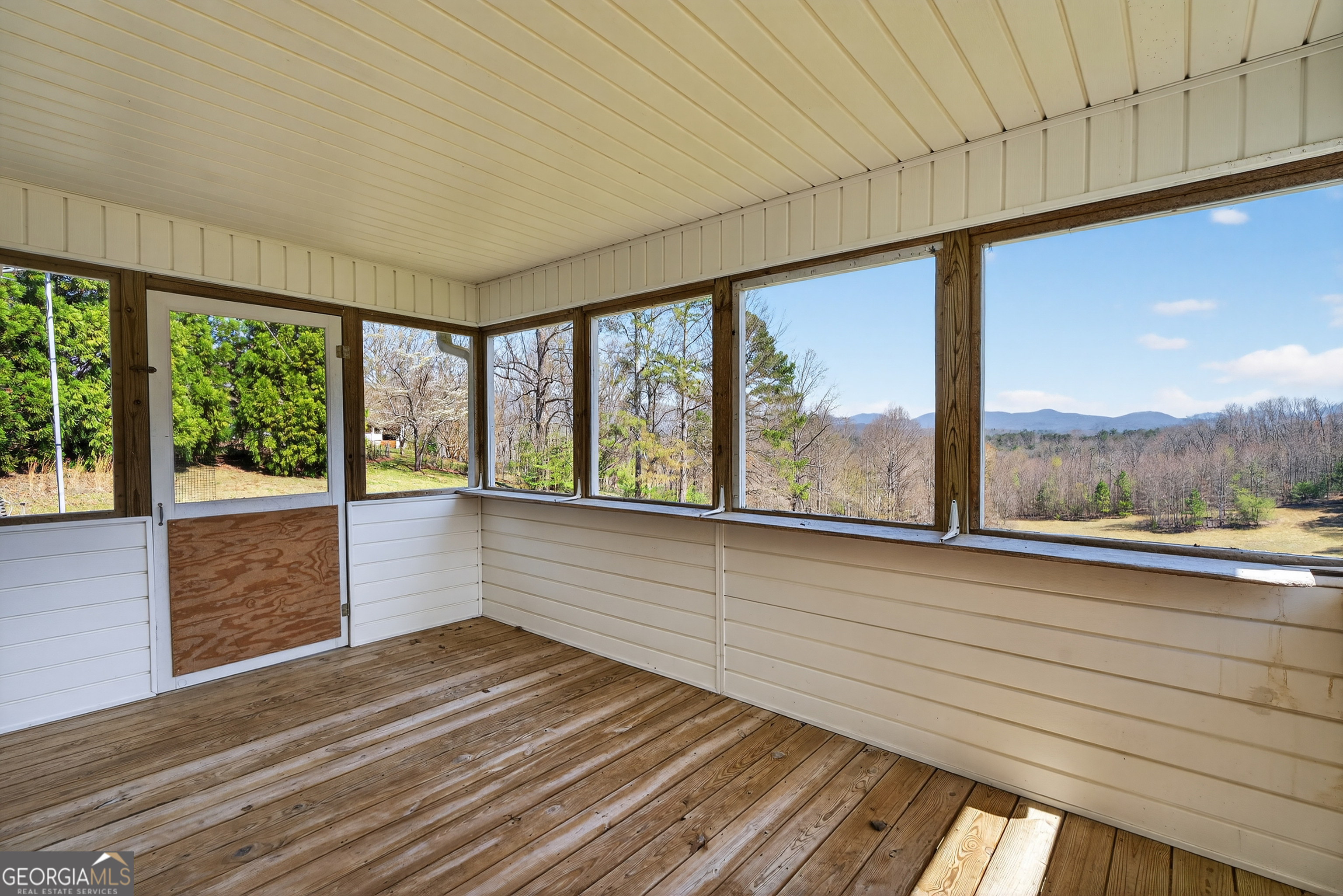 358 Old Jones Road Ellijay GA 30536