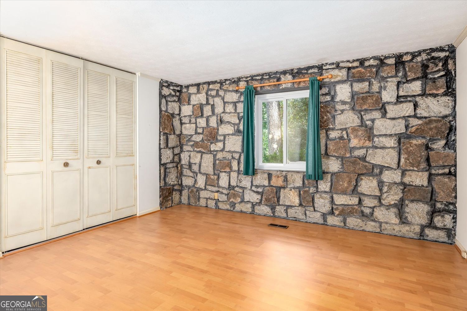 2619 Andover Drive Atlanta GA 30360