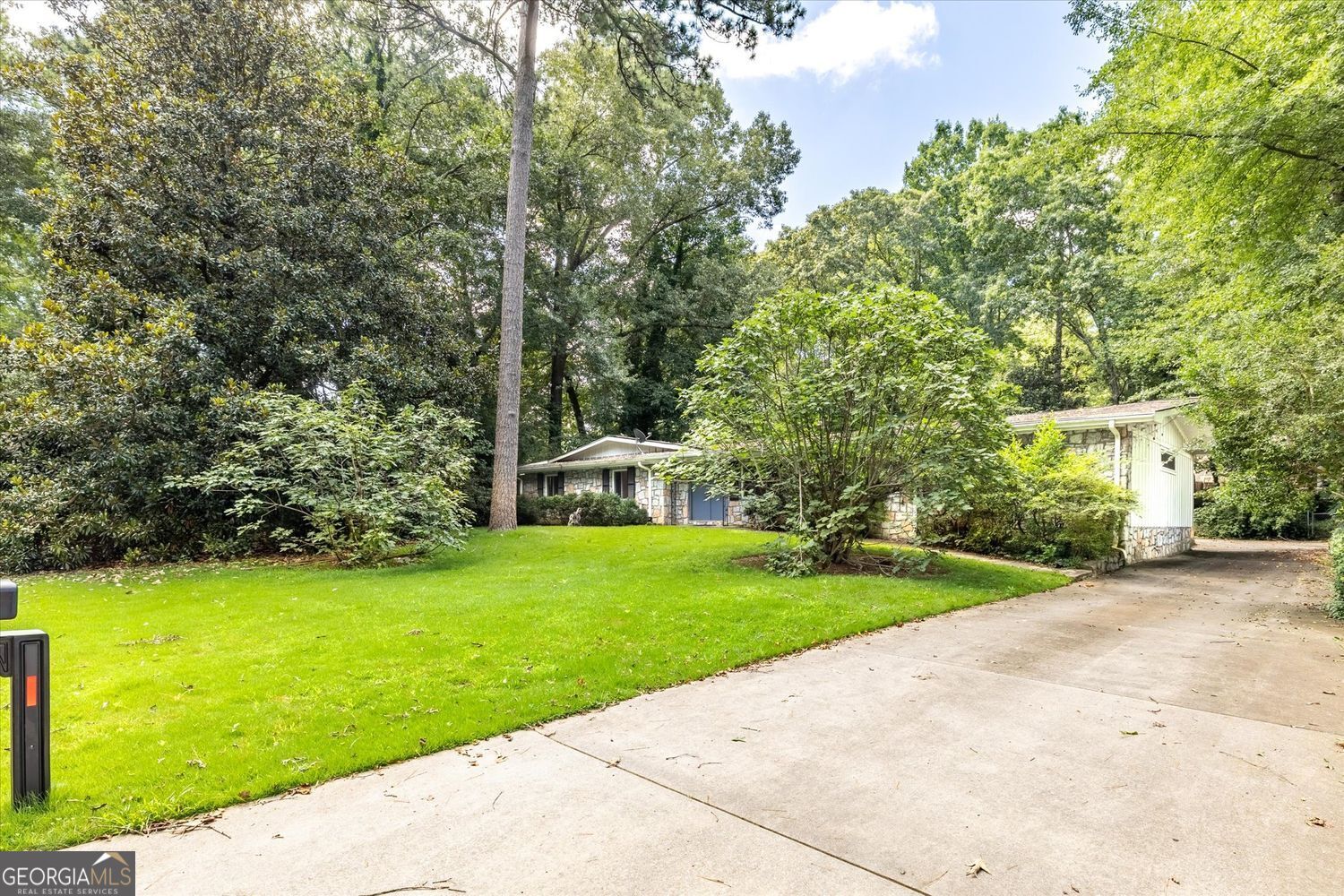 2619 Andover Drive Atlanta GA 30360