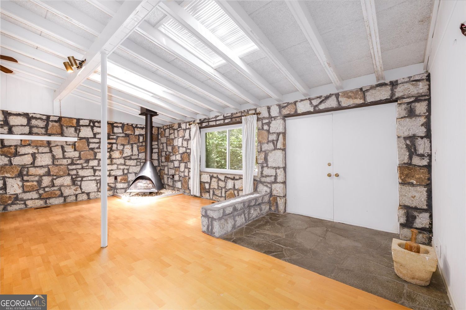 2619 Andover Drive Atlanta GA 30360