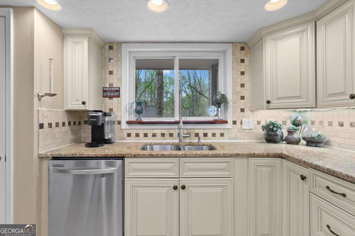 3865 Mabry Road NE Roswell GA 30075