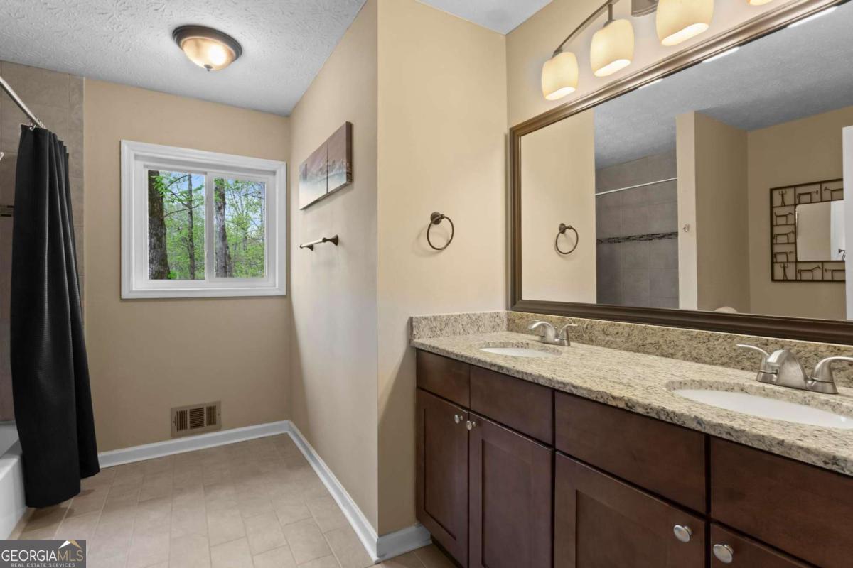 3865 Mabry Road NE Roswell GA 30075
