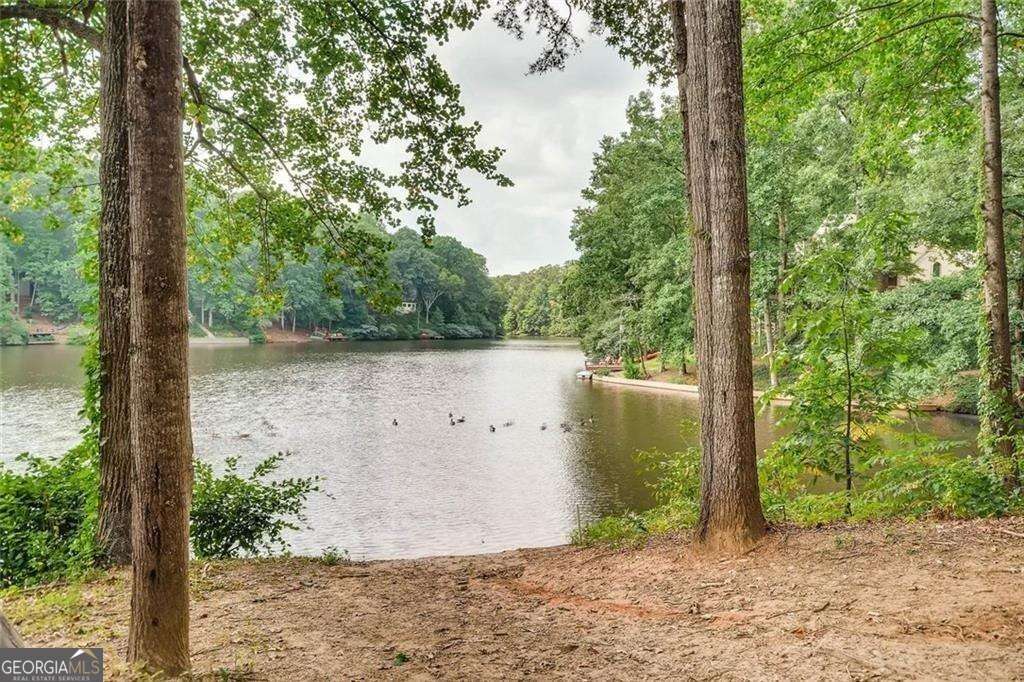 3865 Mabry Road NE Roswell GA 30075
