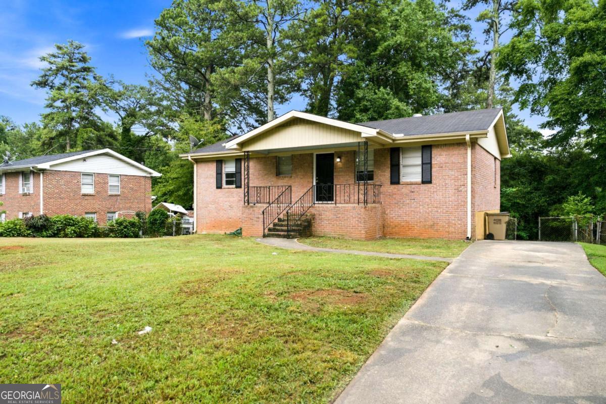 997 Pineglen Drive Forest Park GA 30297