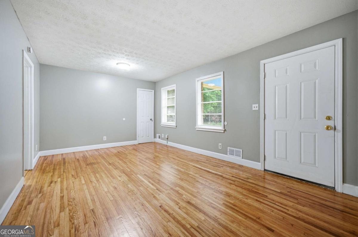 997 Pineglen Drive Forest Park GA 30297