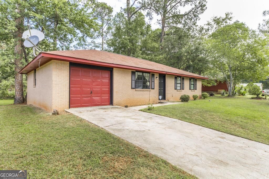 316 Peach Circle Fort Valley GA 31030