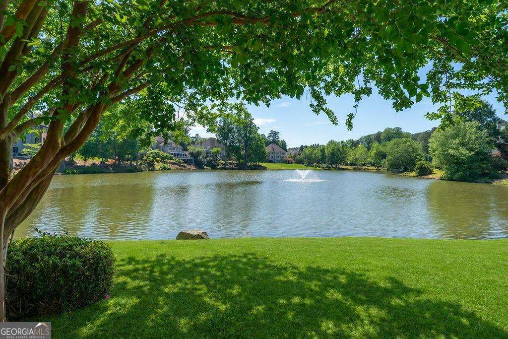 1298 Parkview Lane NW Kennesaw GA 30152