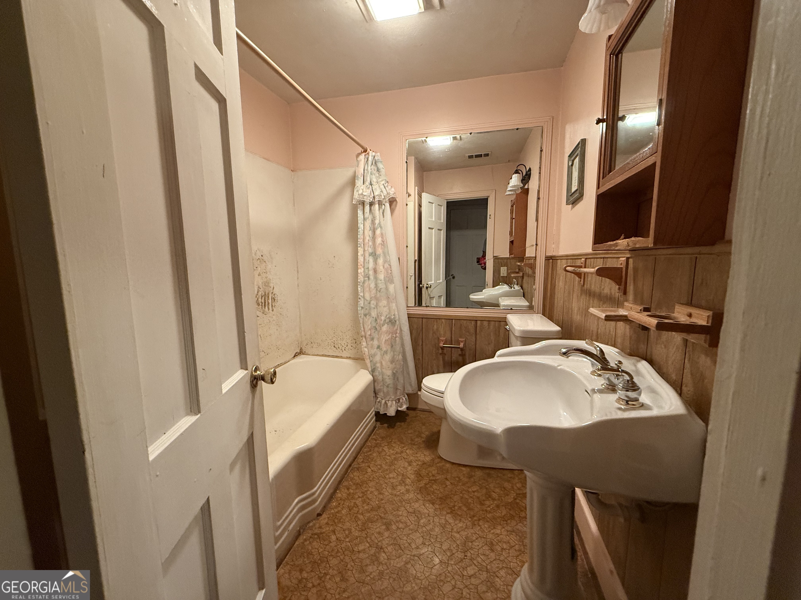 1268 Woodland Road NE Conyers GA 30012