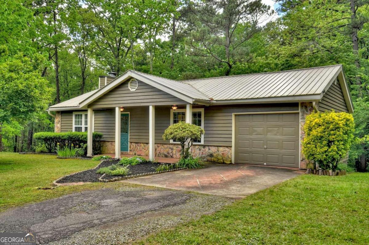 327 Gartrell Street Ellijay GA 30540