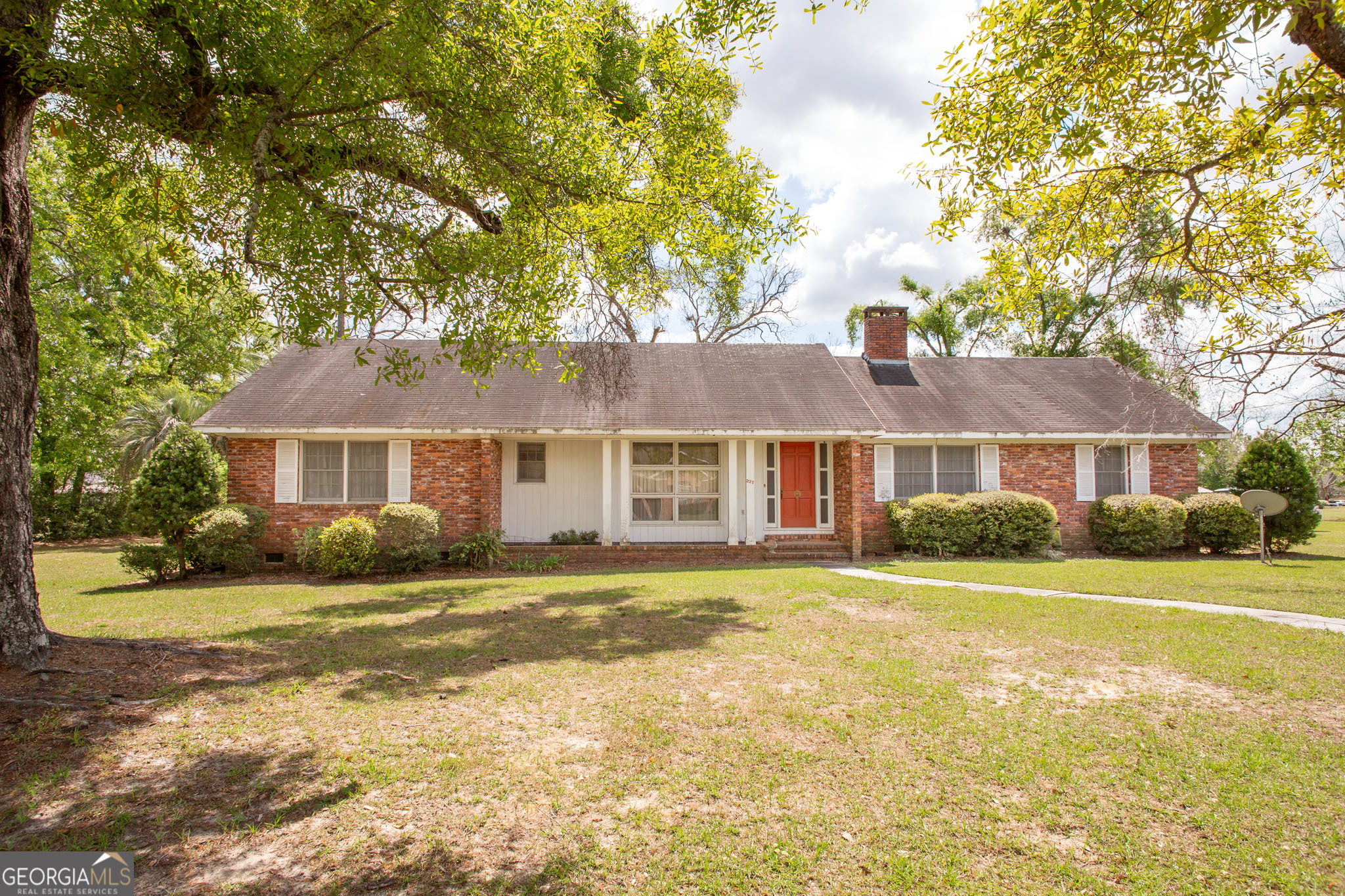 221 Marion Street Blackshear GA 31516
