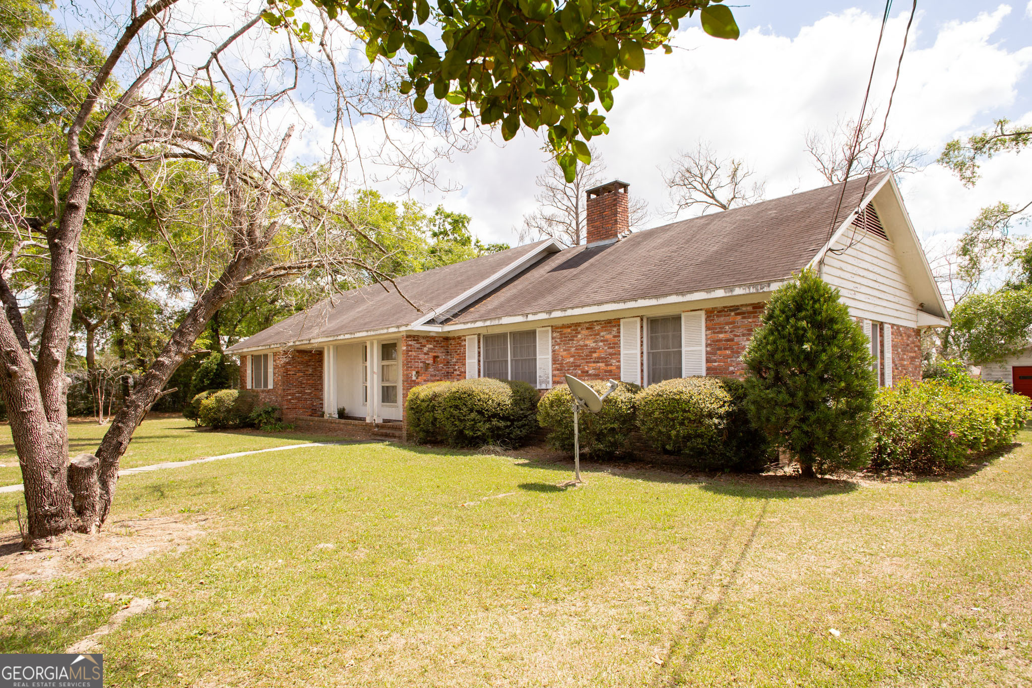 221 Marion Street Blackshear GA 31516